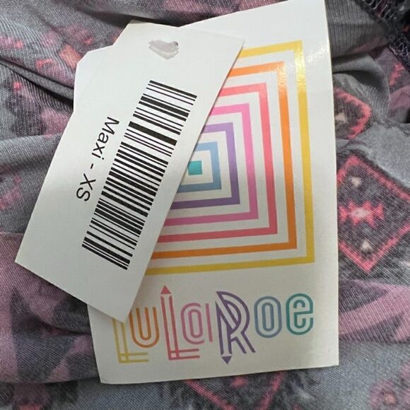 LulaRoe NWT Maxi Pull-on Skirt- Gray Black Purple Red Aztec Design- Size XS - Picture 7 of 7